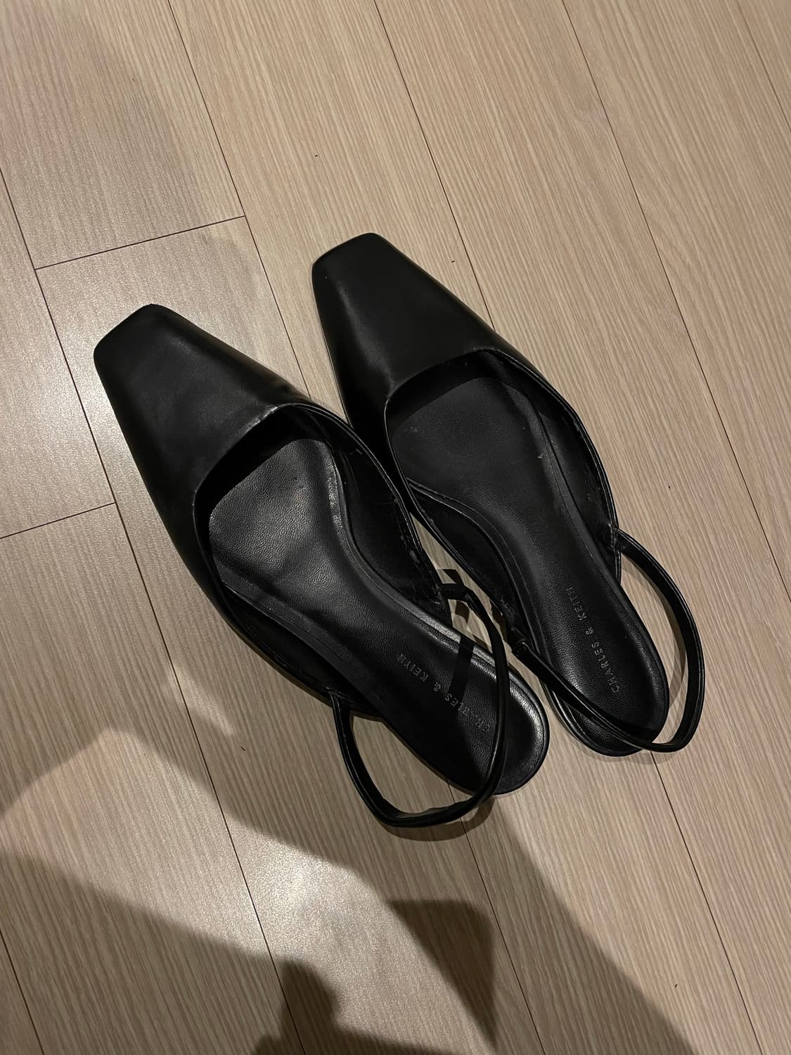 찰스앤키스 블랙 슬링백 구두 240 상품이미지1