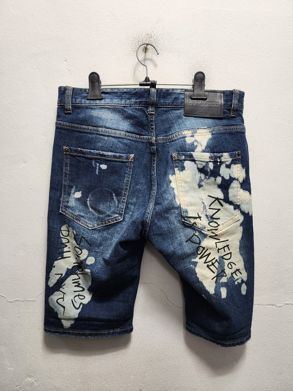 디스퀘어드2 그래피티 반바지 상품이미지2