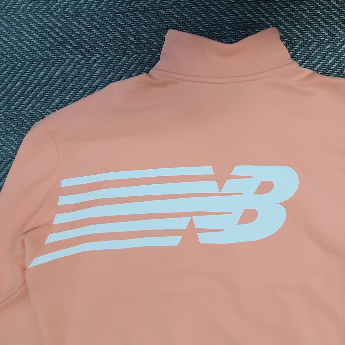 뉴발란스 반집업 맨투맨 남자105 상품이미지5