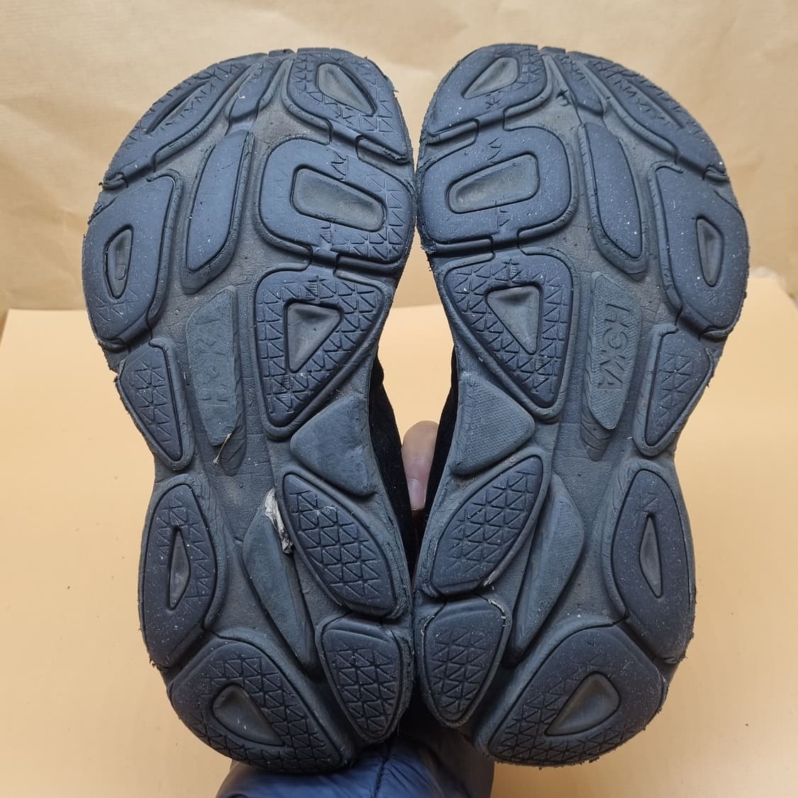 호카 본디8 운동화250. 상품이미지3