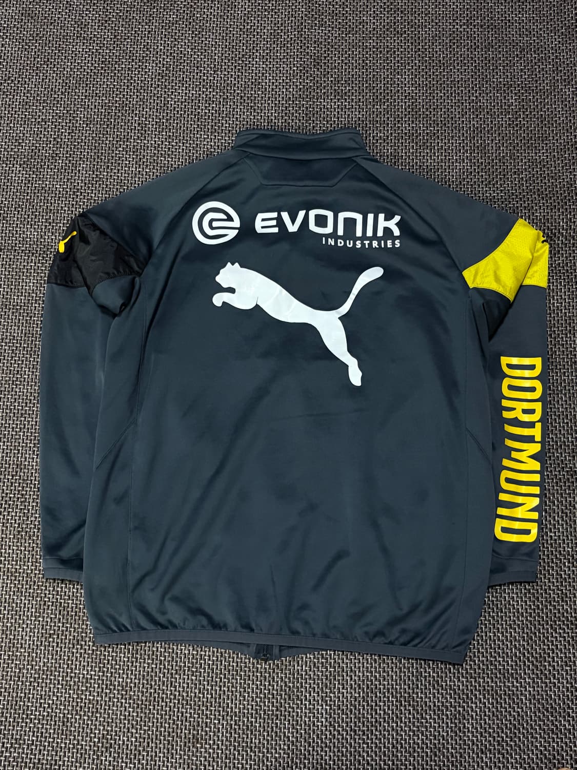 푸마 16-17 도르트문트 패디드 자켓 상품이미지5