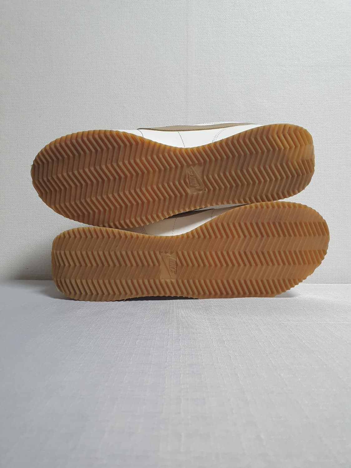 285mm 나이키 코르테즈 레더 M 세일:검 옐로우 파라슈트 베이지 상품이미지8