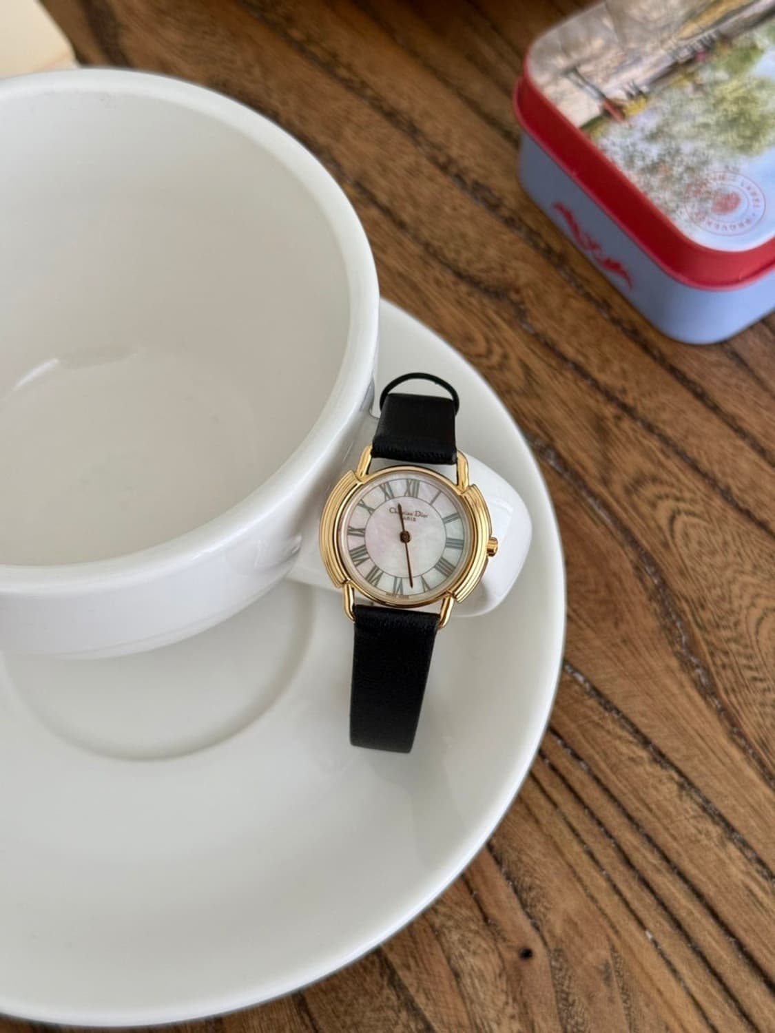 디올 쉘다이얼 cd버클 워치 상품이미지1