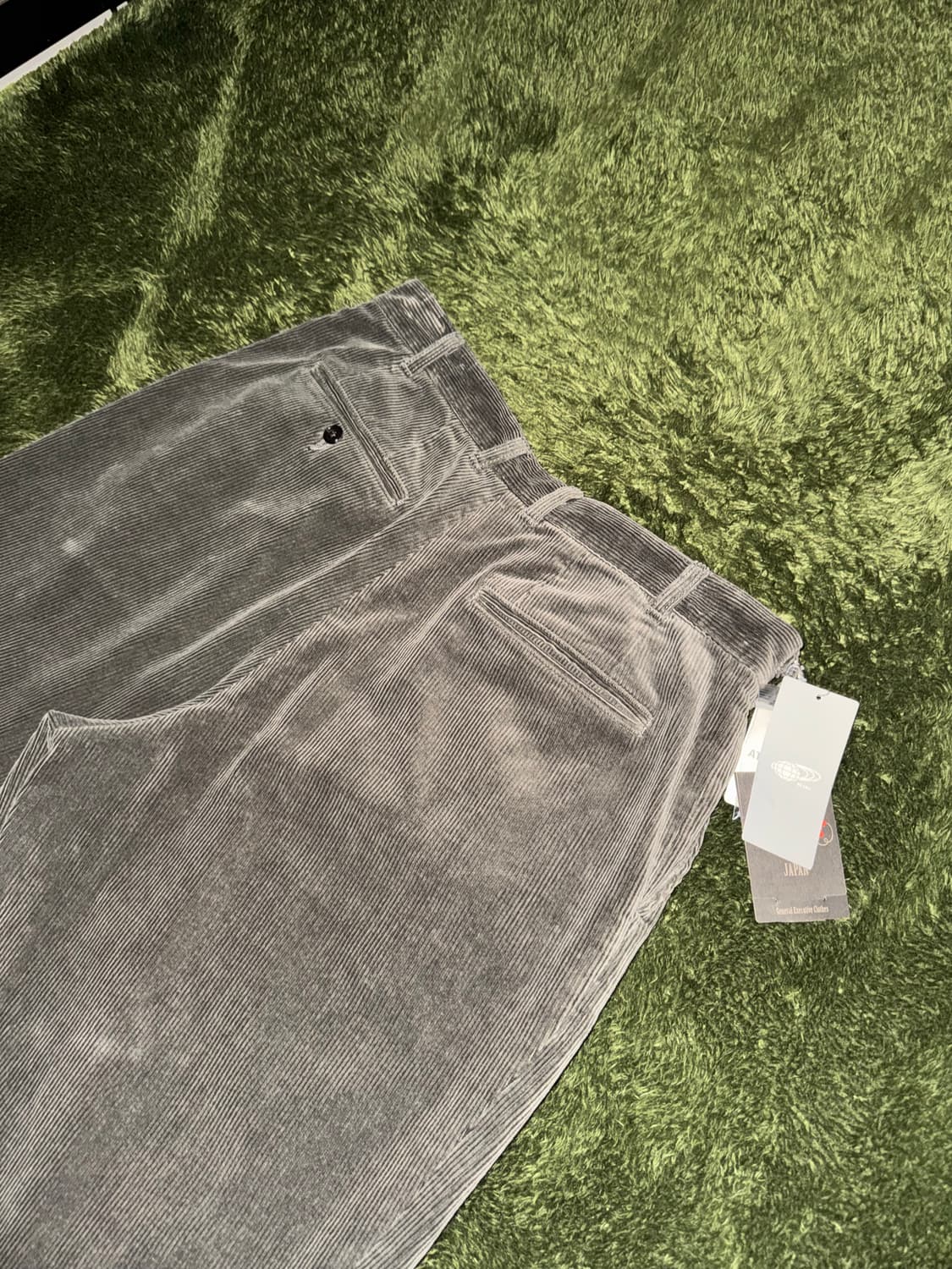 [L] Beams 빔즈 플러스 코듀로이 투턱 트라우저 올리브 상품이미지8