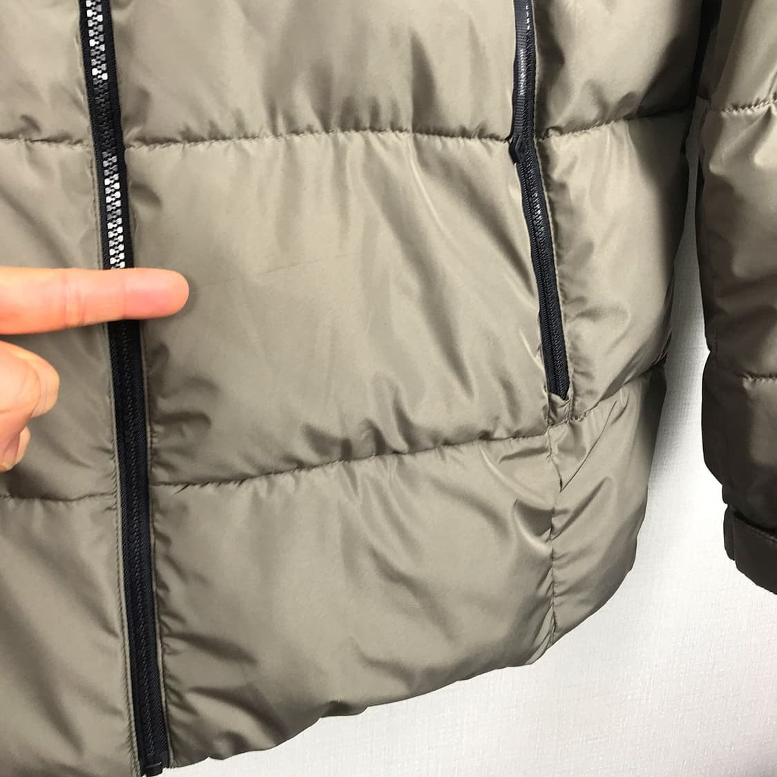 몽벨 패딩 점퍼 카키색 남성110 상품이미지4