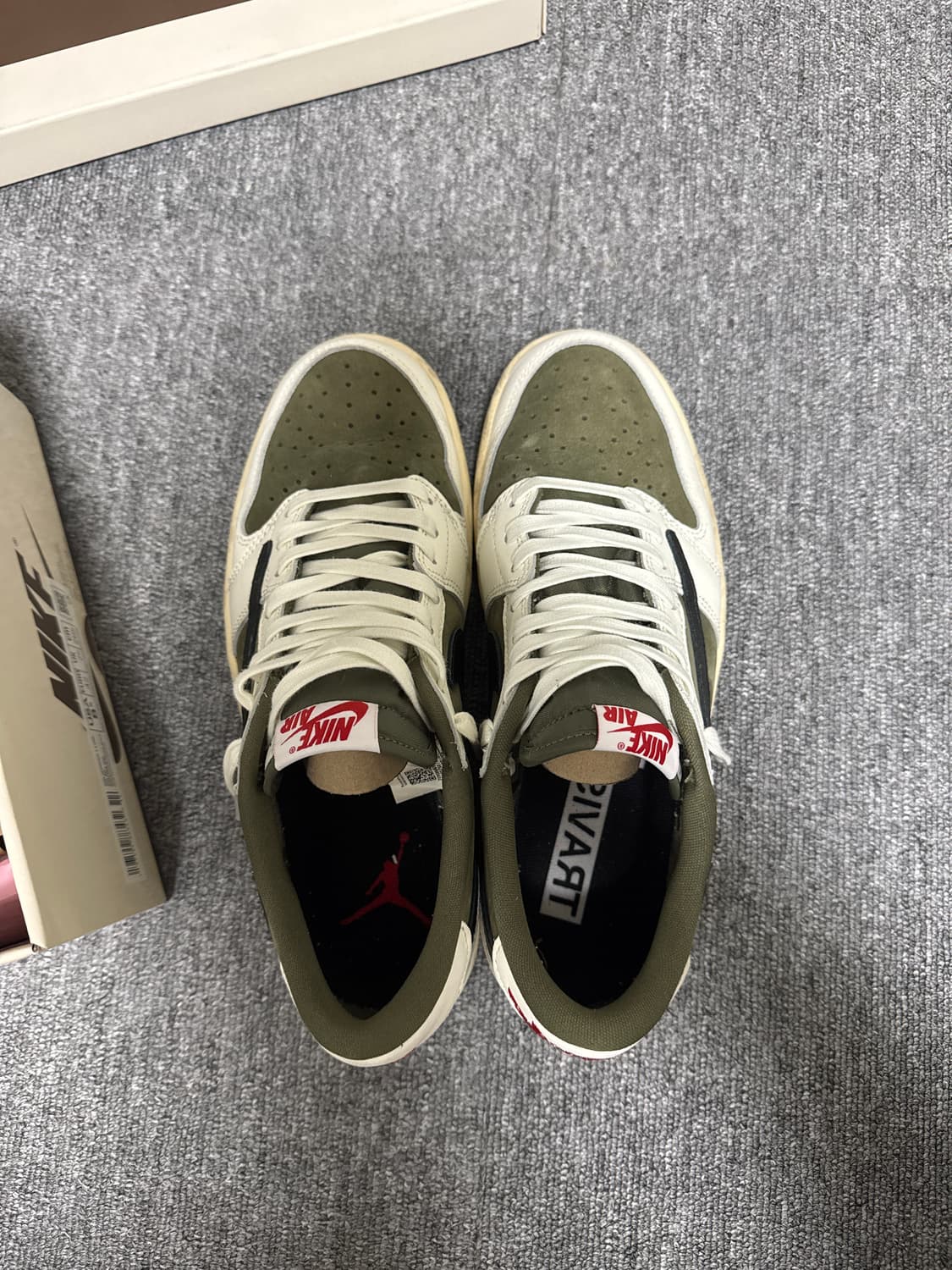 조던 1 트래비스 스캇 레트로 로우 OG SP 리버스 올리브 265 상품이미지2