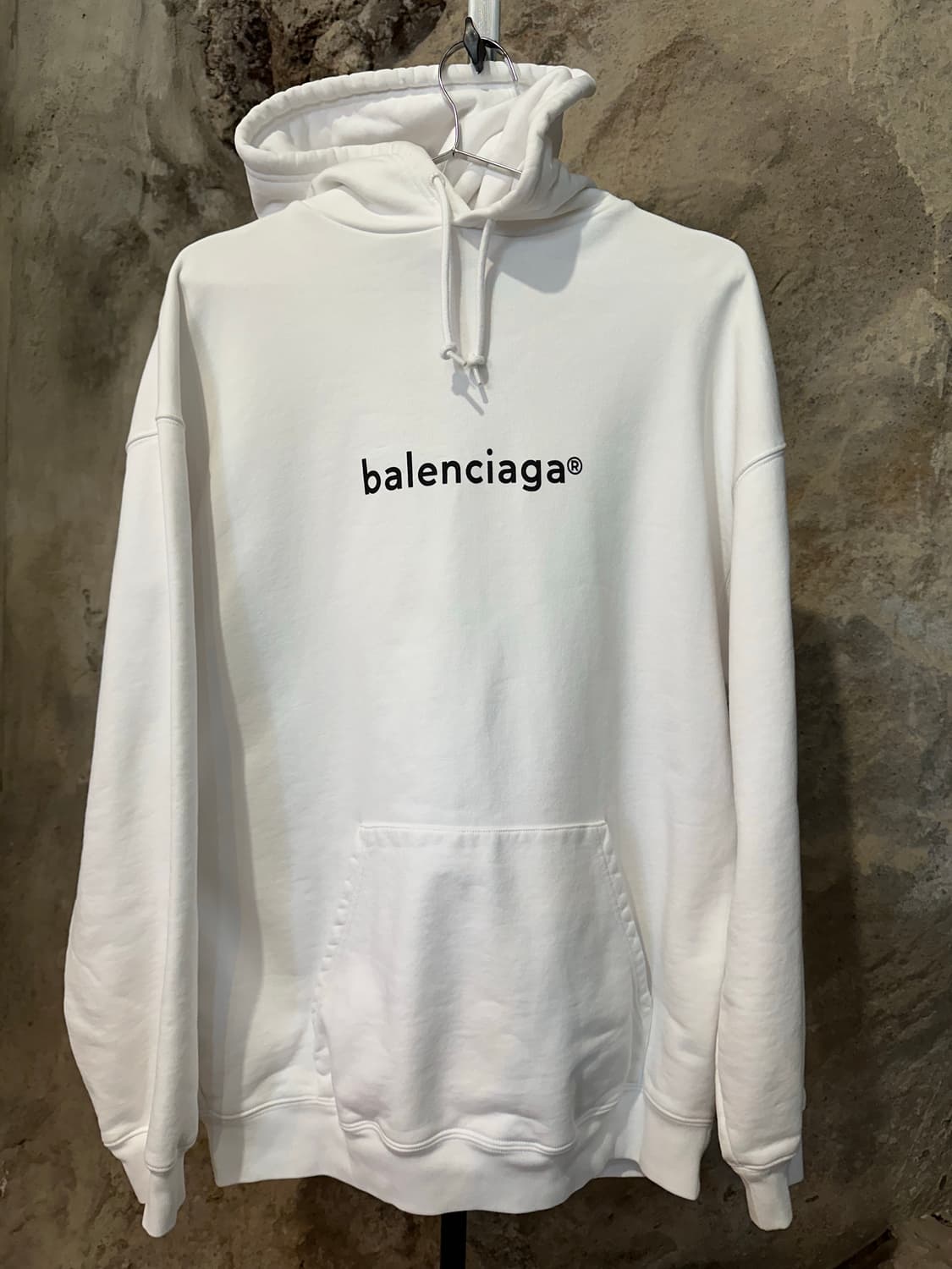 발렌시아가 뉴 카피라이트 미디엄 핏 후드 상품이미지1