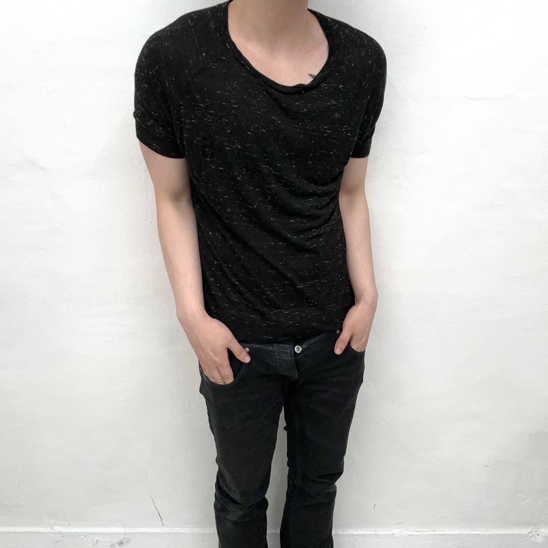 5 previews dust black short sleeve  상품이미지1