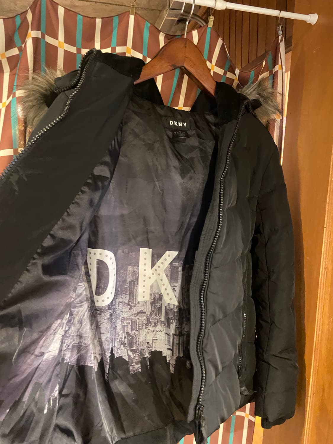 DKNY 블랙  패딩 점퍼 상품이미지5