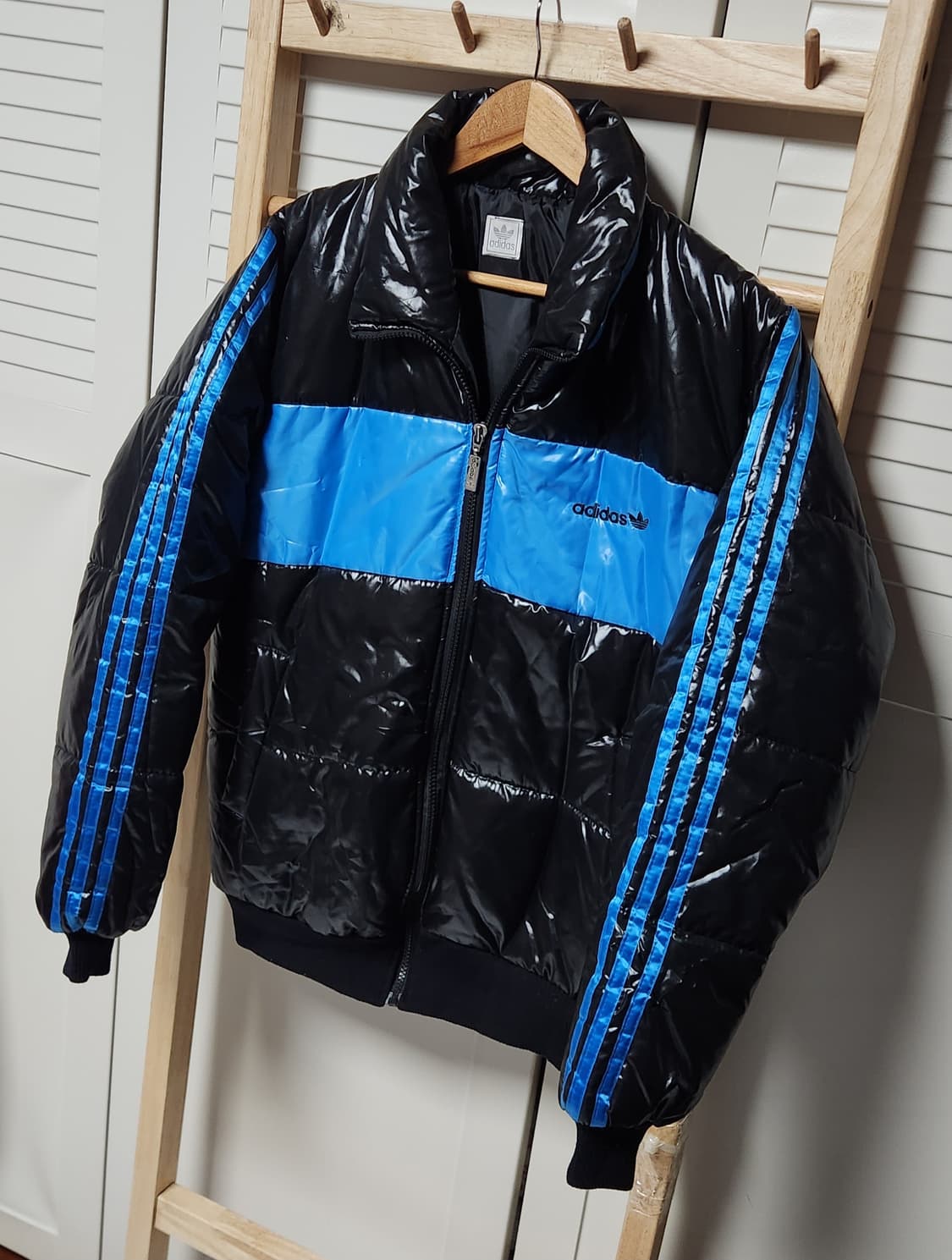 아디다스 Y2k 올드스쿨 유광 패딩 점퍼 자켓 상품이미지5