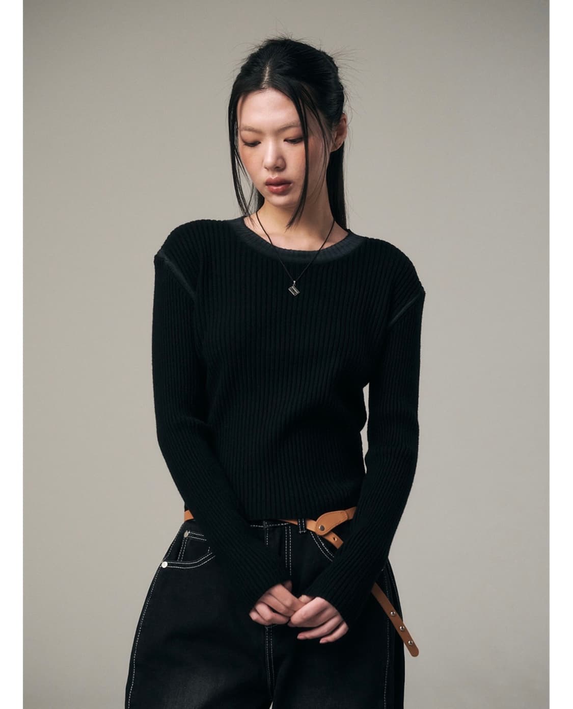 스퀘어라인 타이다이 립 니트 탑 블랙 상품이미지1