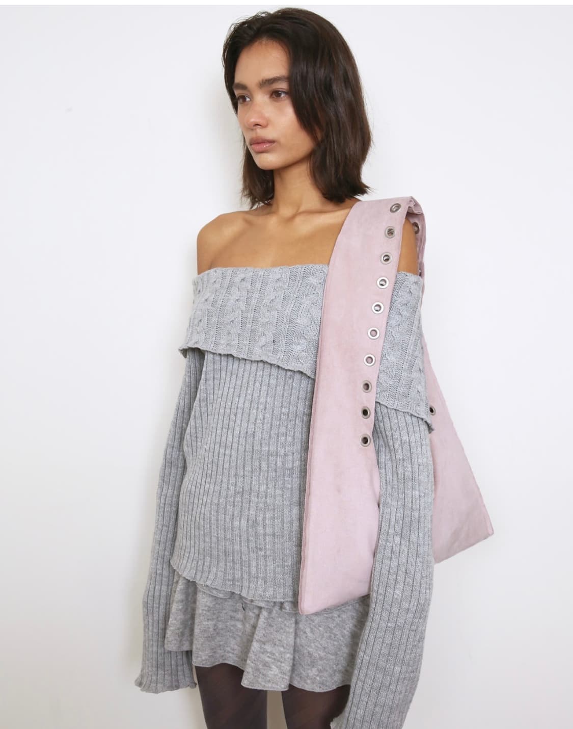 폴리수엠 아일렛 스웨이드 숄더백 핑크 상품이미지3