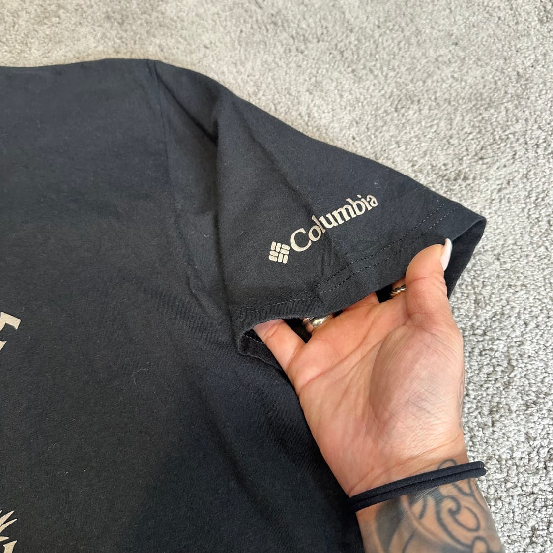 콜롬비아 옐로우스톤 그래픽 반팔티L 상품이미지3