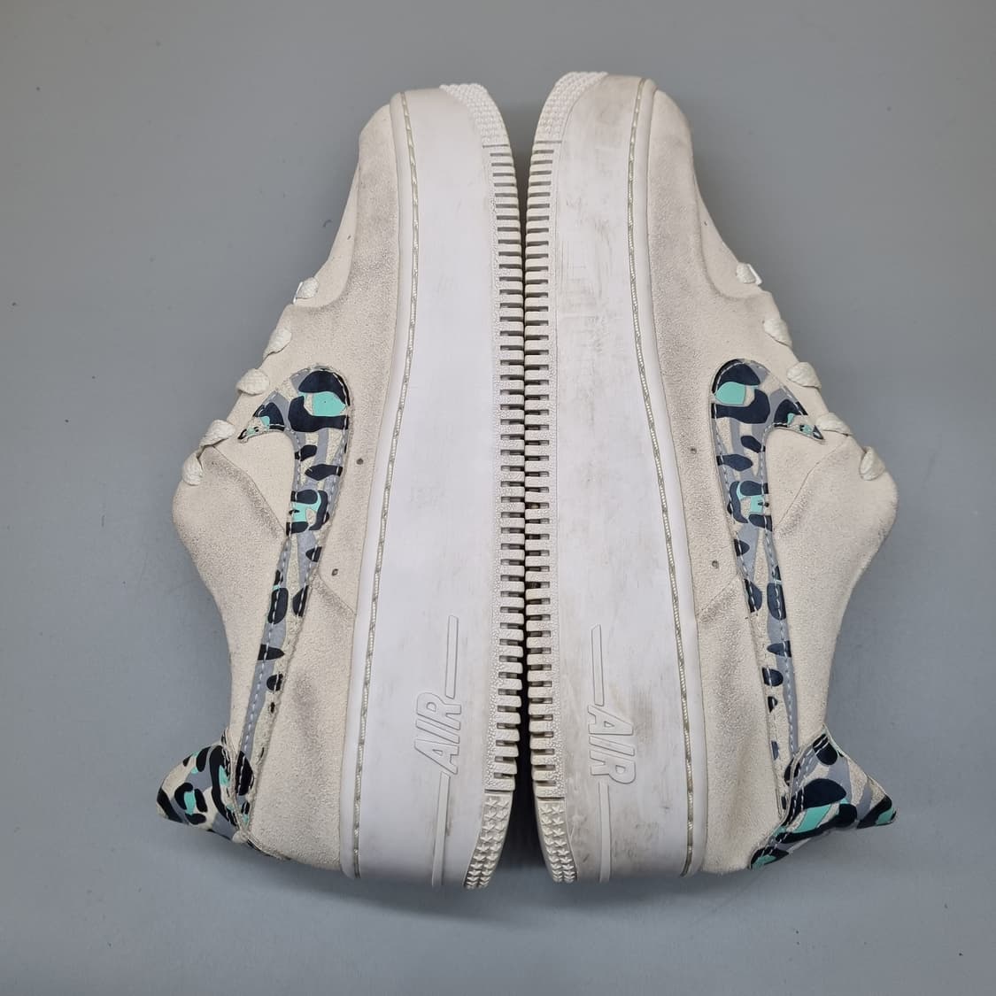 나이키 에어포스1 세이지로우 245 상품이미지5