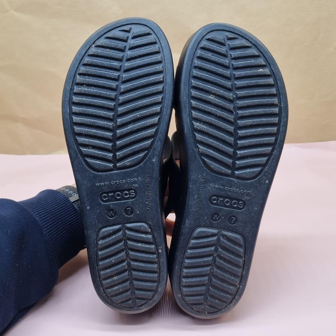 크록스 브루클린로우 웨지샌들W7 240 굽5 상품이미지3