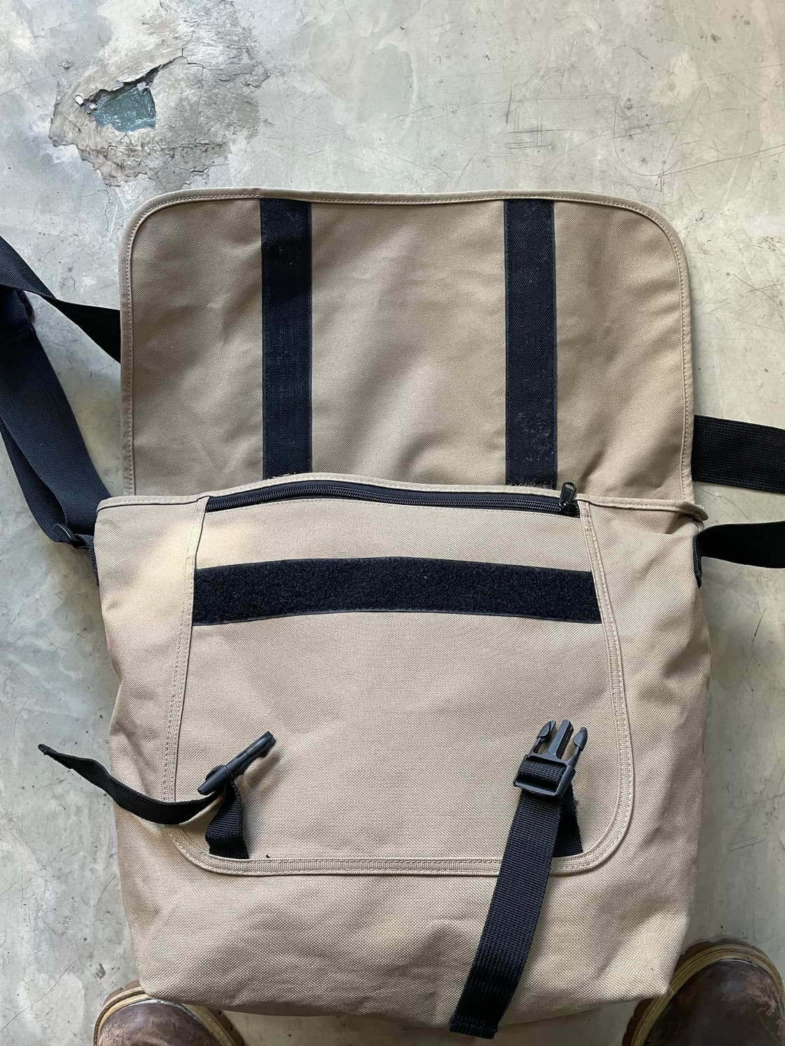 칼하트 파셀 크로스백 상품이미지7