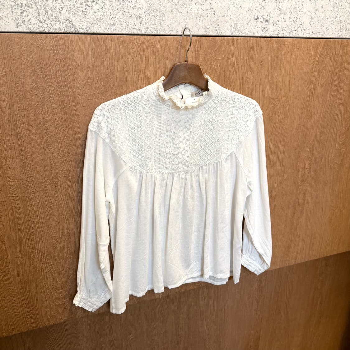 빈티지 롱슬리브 블라우스 레이스 프릴넥 디테일 루즈핏 아이보리 상품이미지1