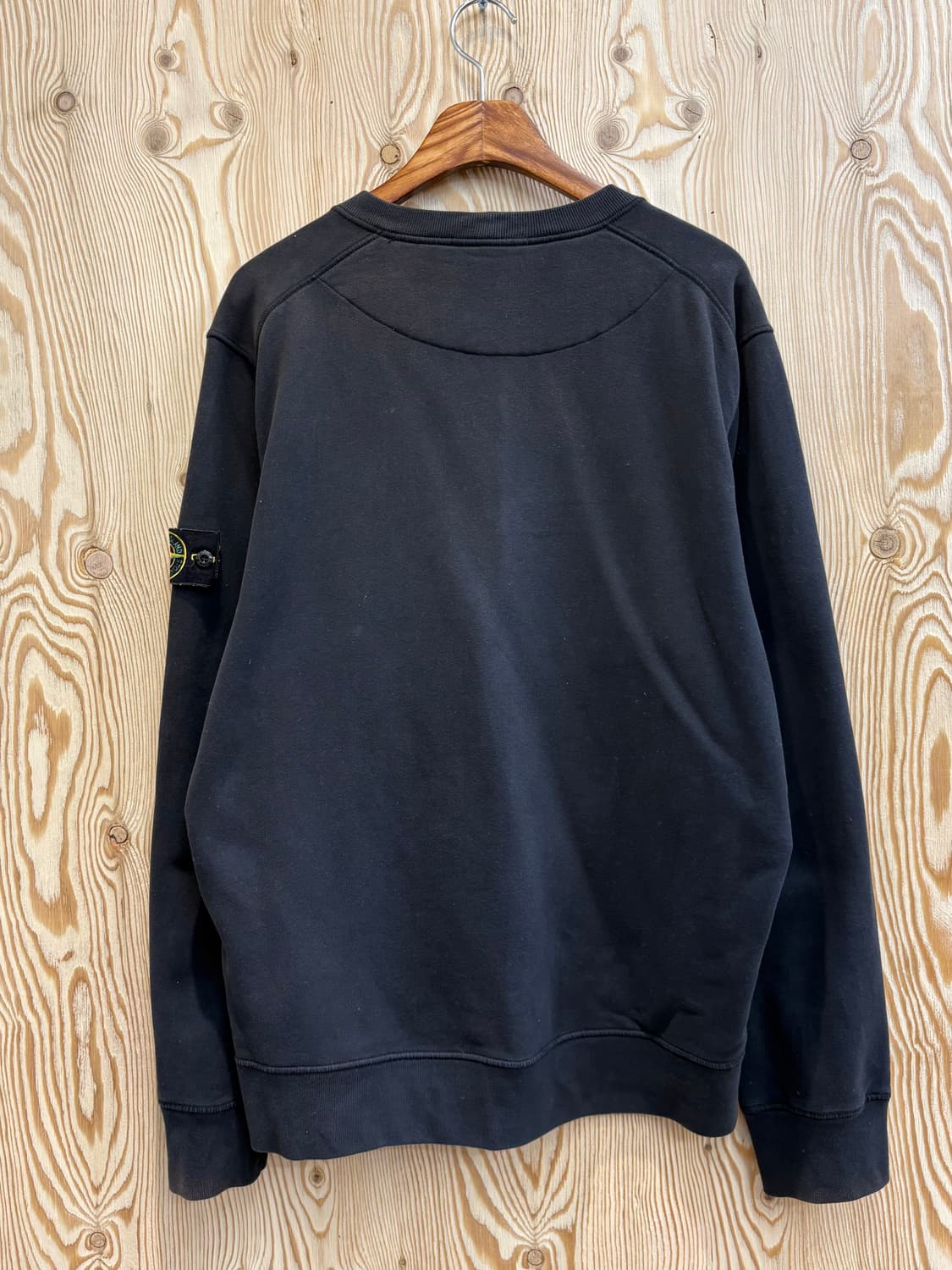 스톤아일랜드 나침반패치 스웻셔츠 상품이미지6