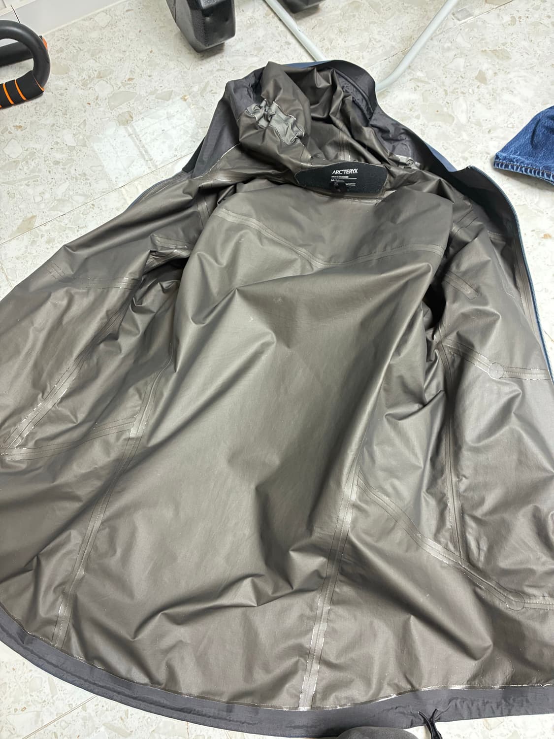 아크테릭스 제타sl 고어텍스 네이비 m사이즈 상품이미지5