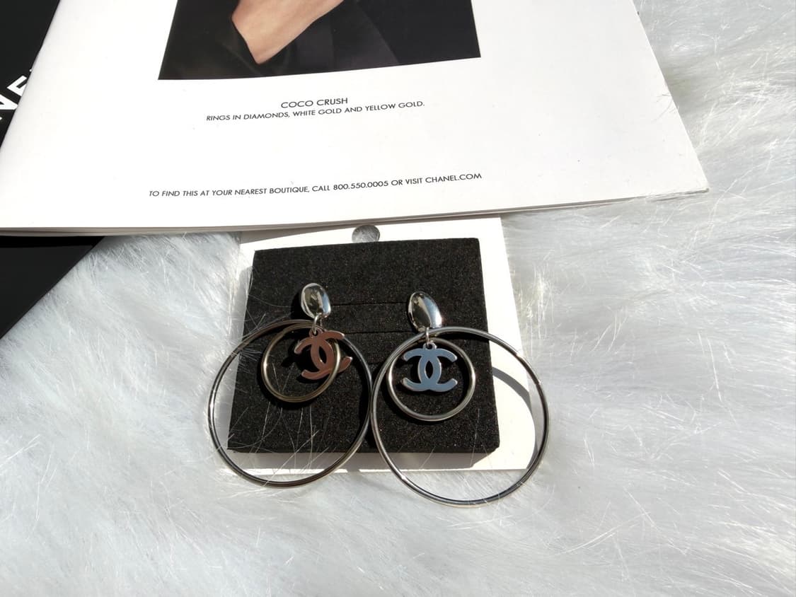 실버 링 레이어드 샤넬 이어링 상품이미지5