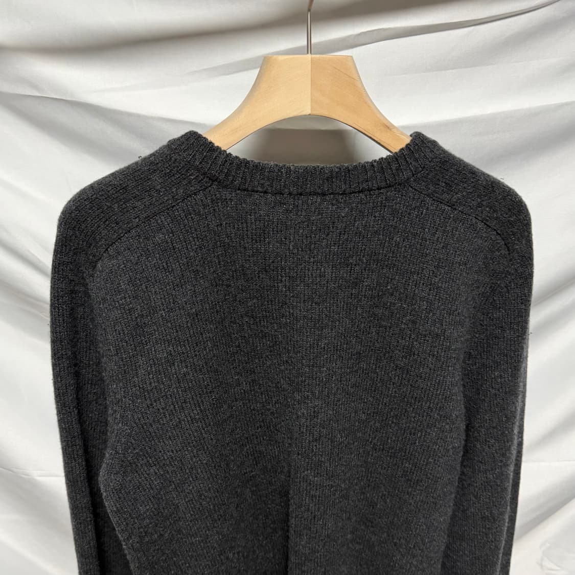 [S+급/L] 셀린느 트리옹프 울 캐시미어 니트 그레이 상품이미지5