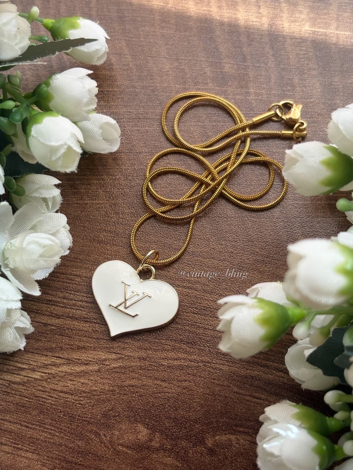 화이트) 루이비통 빅 하트 스네이크 목걸이 상품이미지2