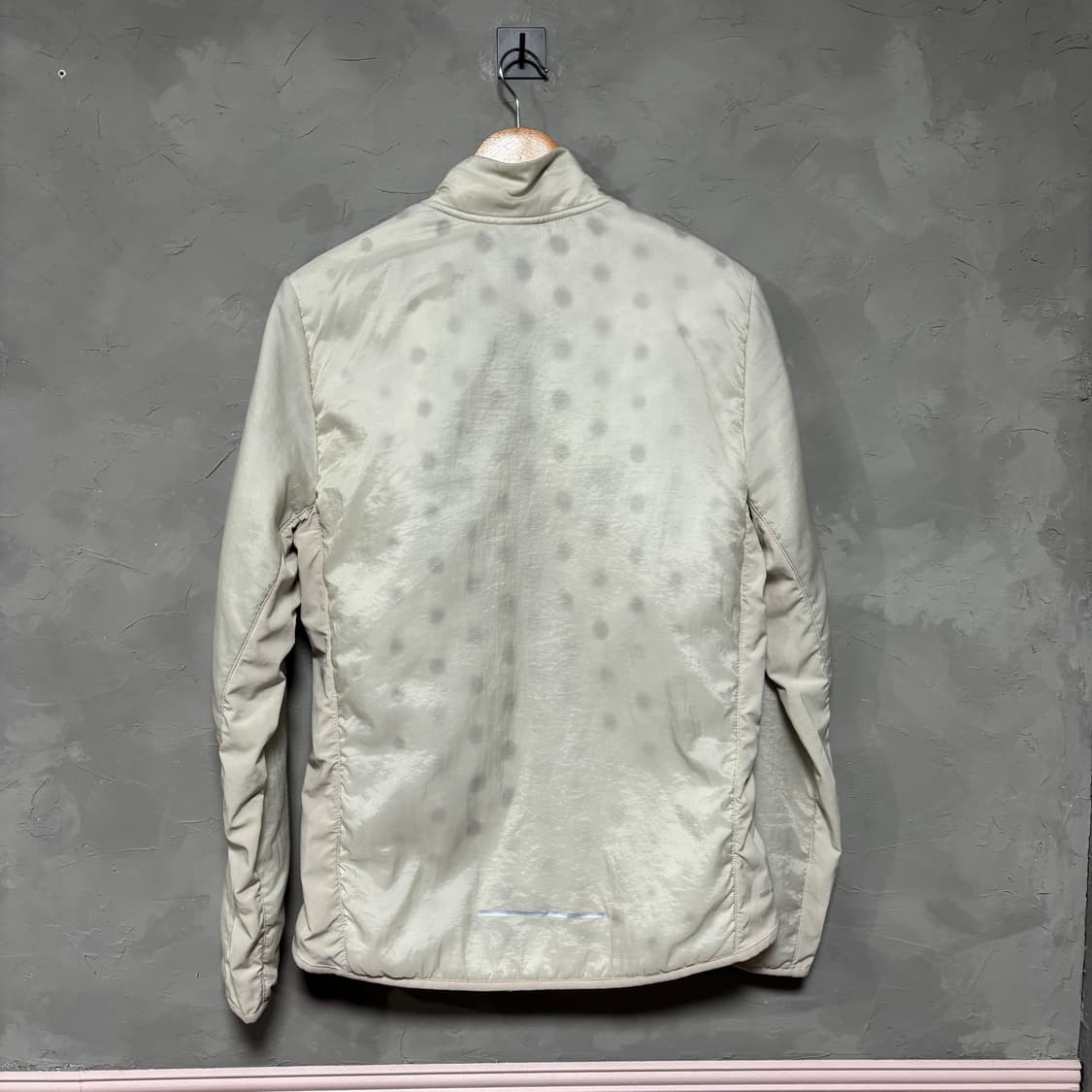 나이키 에어로레이어 경량패딩 베이지 상품이미지4