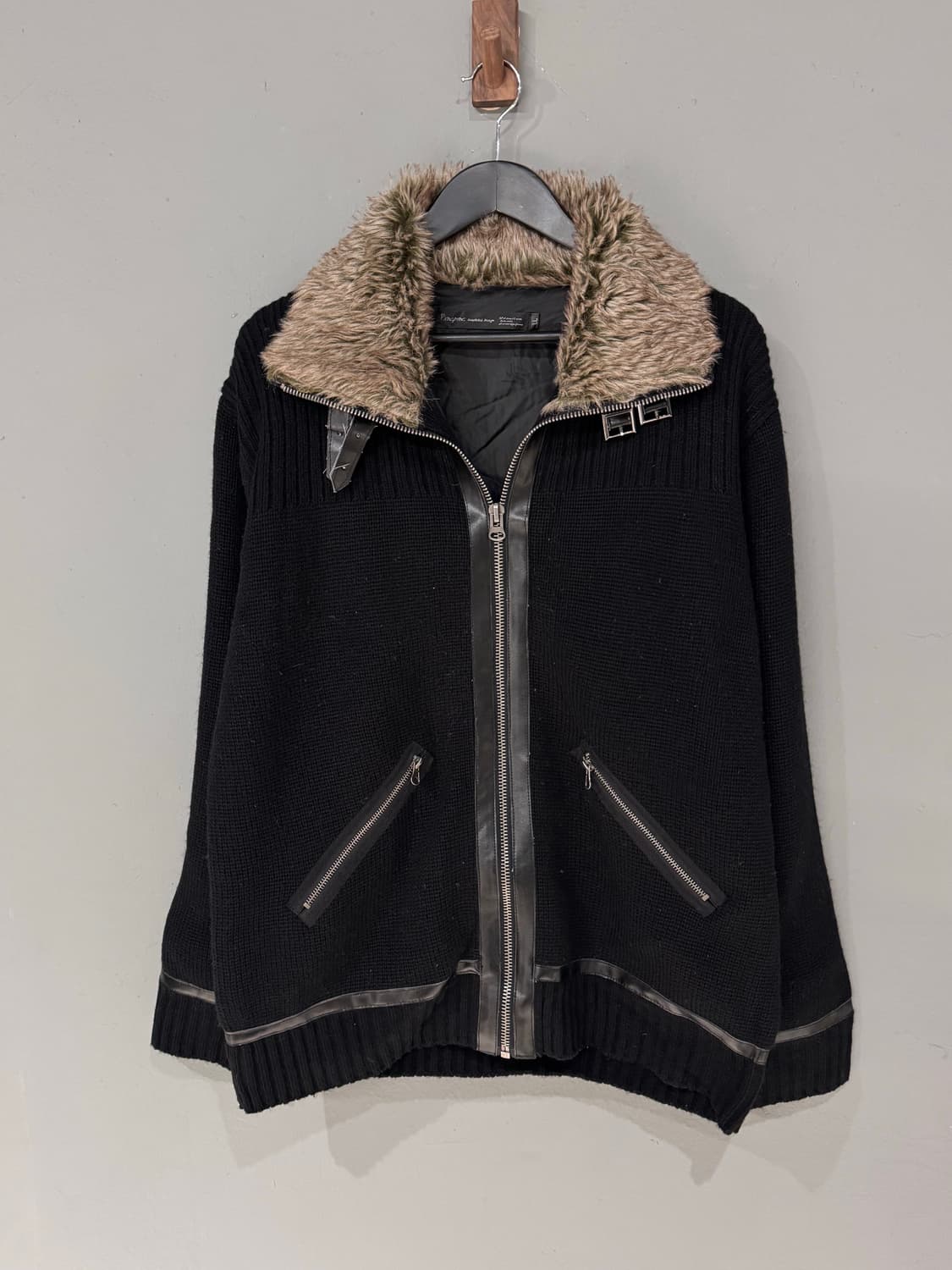 Pincpmc 버클 하이넥 퍼 니트집업  상품이미지2