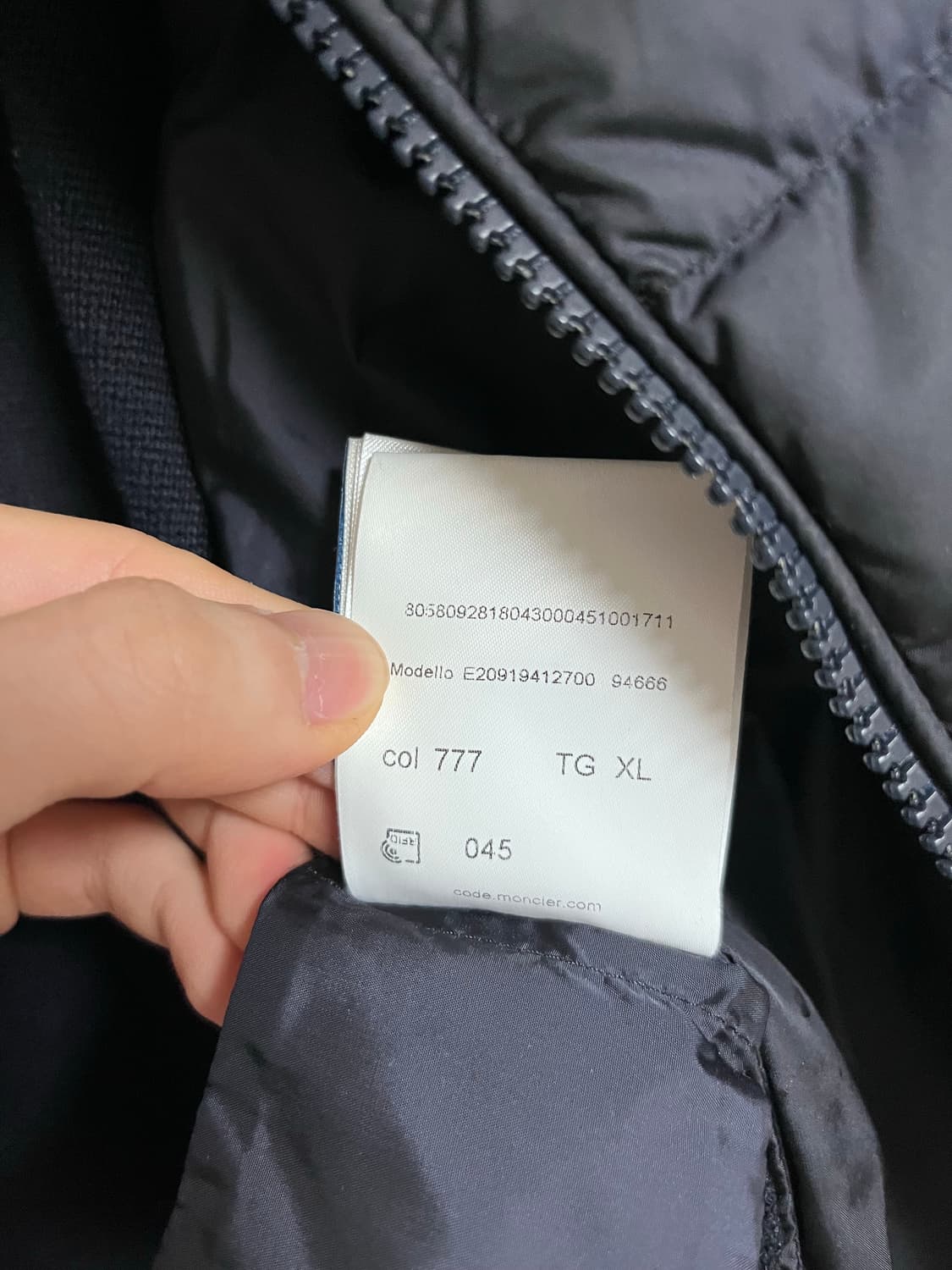 [XL] 19fw 몽클레어 니트패딩 네이비 상품이미지8