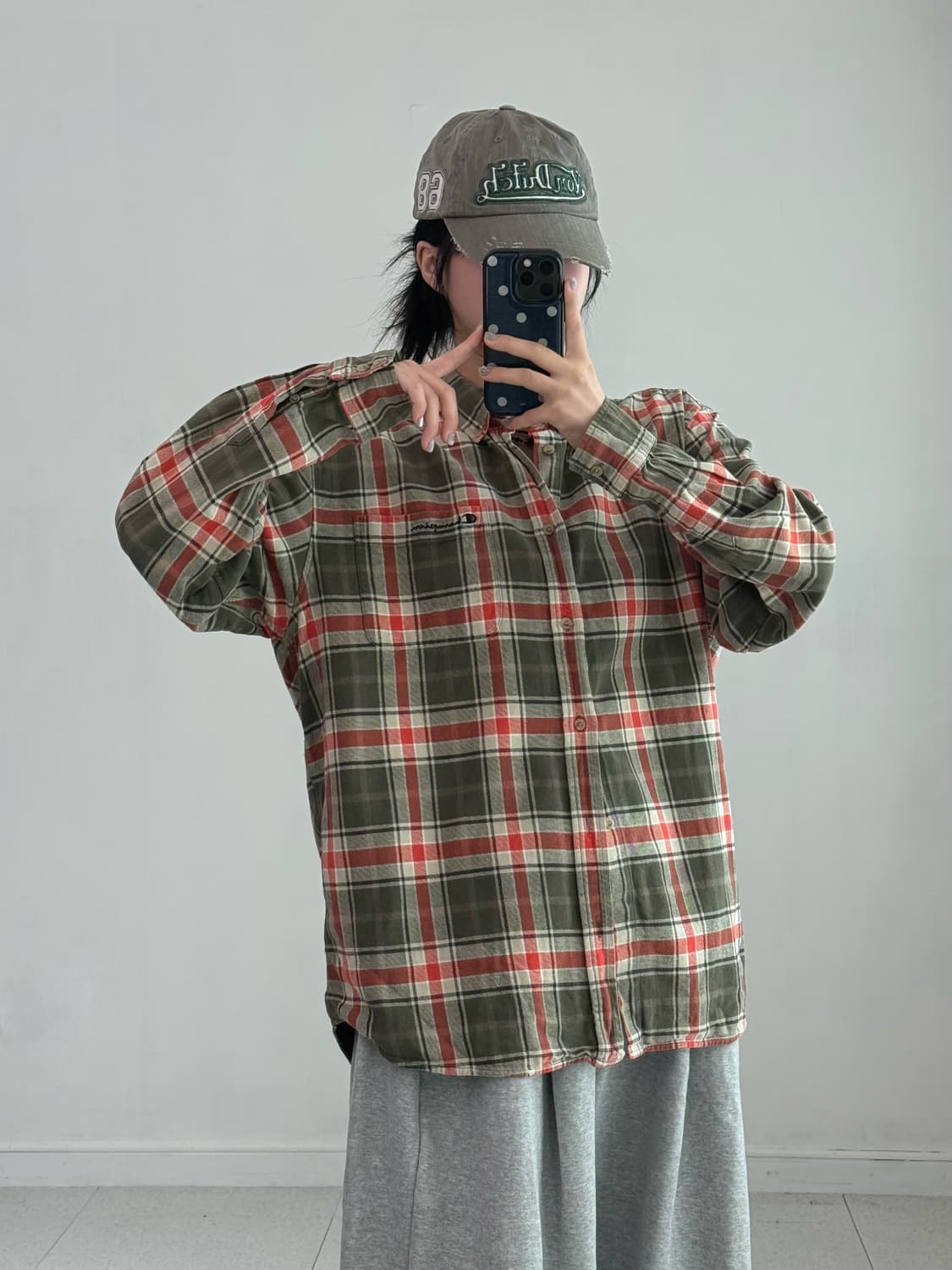 챔피온 카키 오렌지 셔츠 상품이미지2