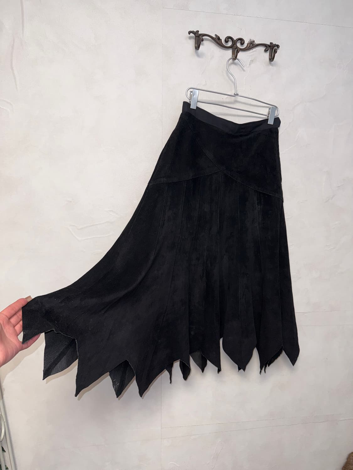 Black unbalanced cut off real suede sk 상품이미지1