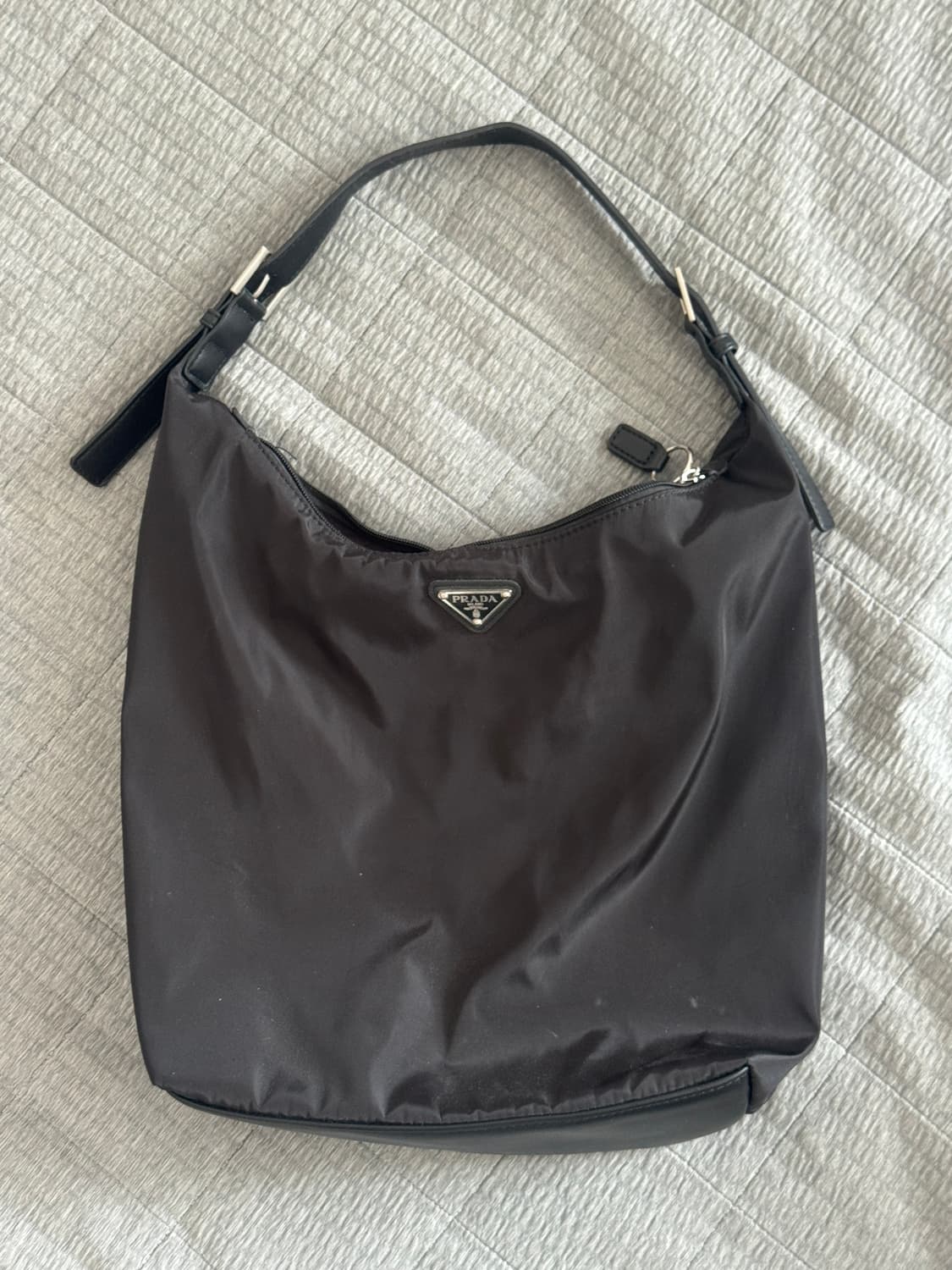 프라다 빈티지 리사이클링 숄더백 상품이미지1