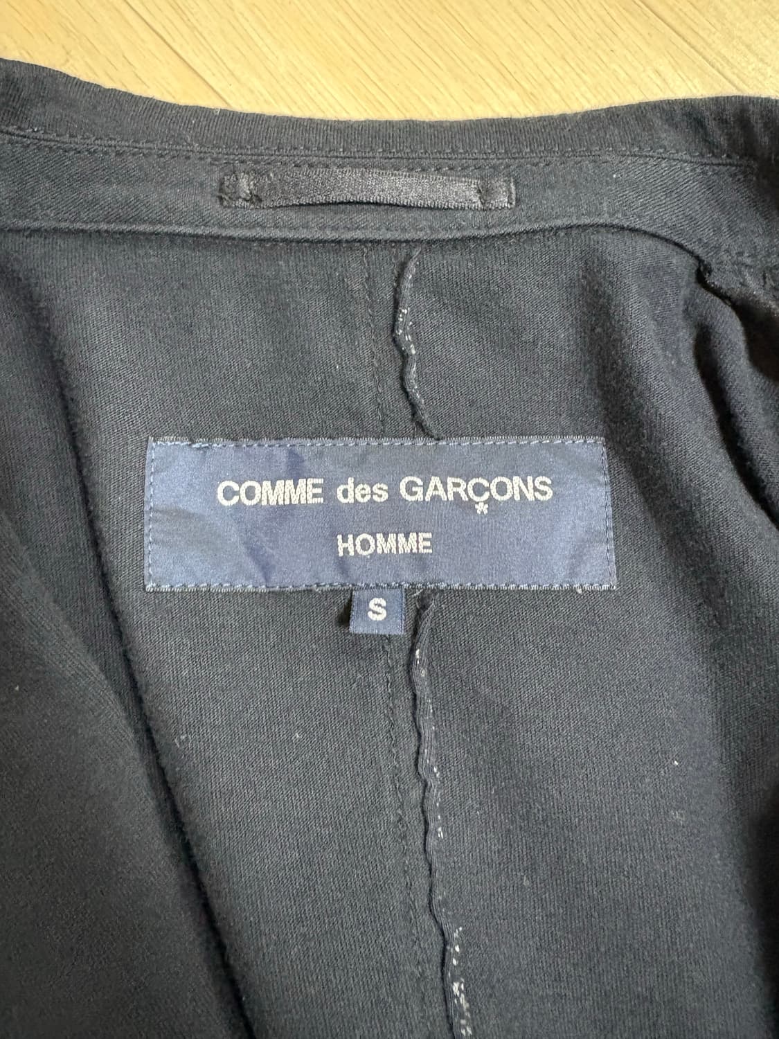 카라수 빈티지샵에서 샀던 꼼데 옴므 블레이저 팝니다. 상품이미지2