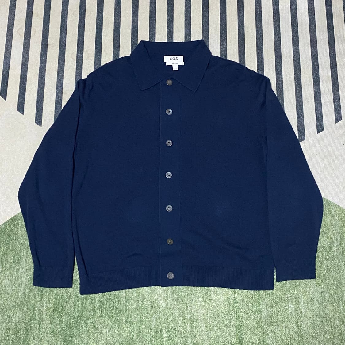 코스 cos 부클레 니트가디건 상품이미지1