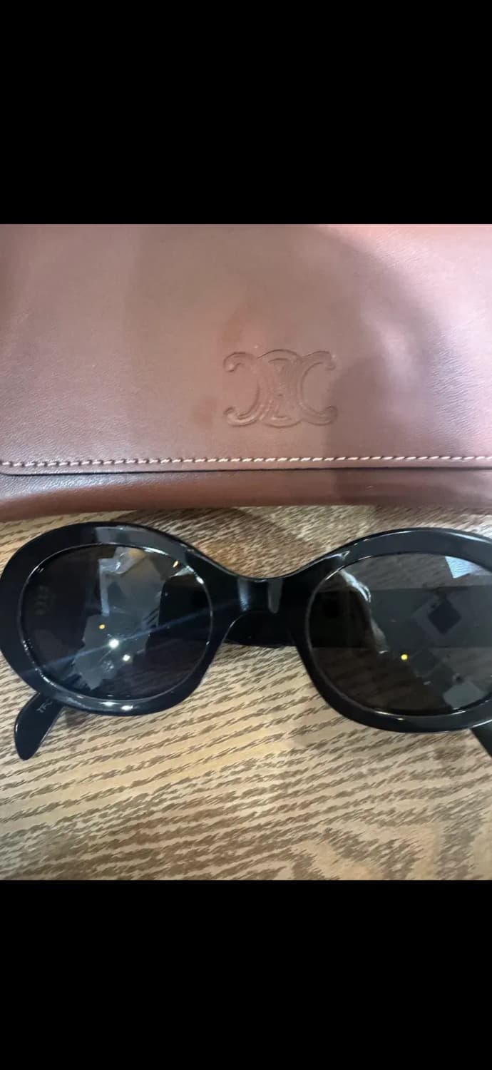 셀린느 블랙 선글라스 케이스 상품이미지2