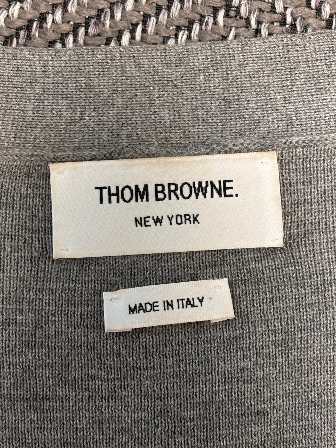 [풀구성/백화점판] 톰브라운 시어서커 그레이 가디건 2 size 상품이미지4