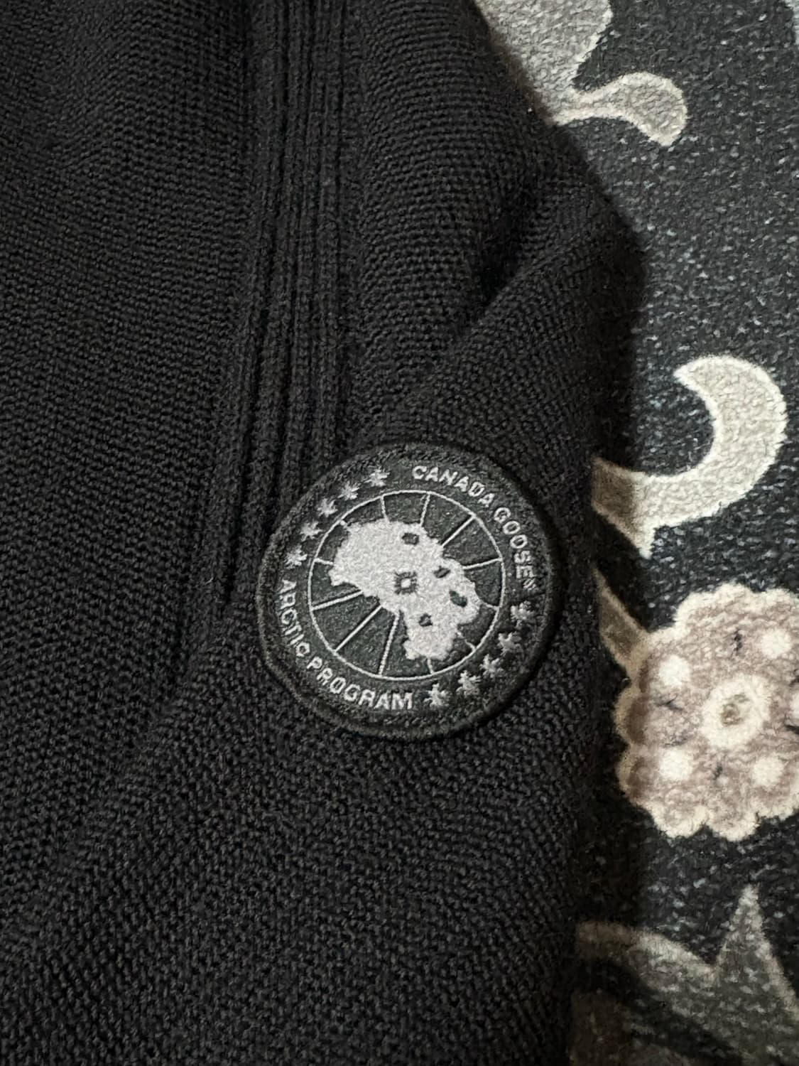 캐나다 구스 남자 블랙 니트 m size 상품이미지3