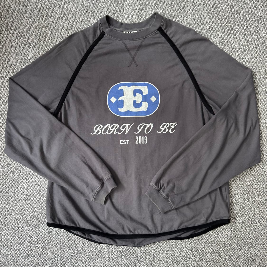 (ETCE)Caesar Emblem Long Sleeve 상품이미지1