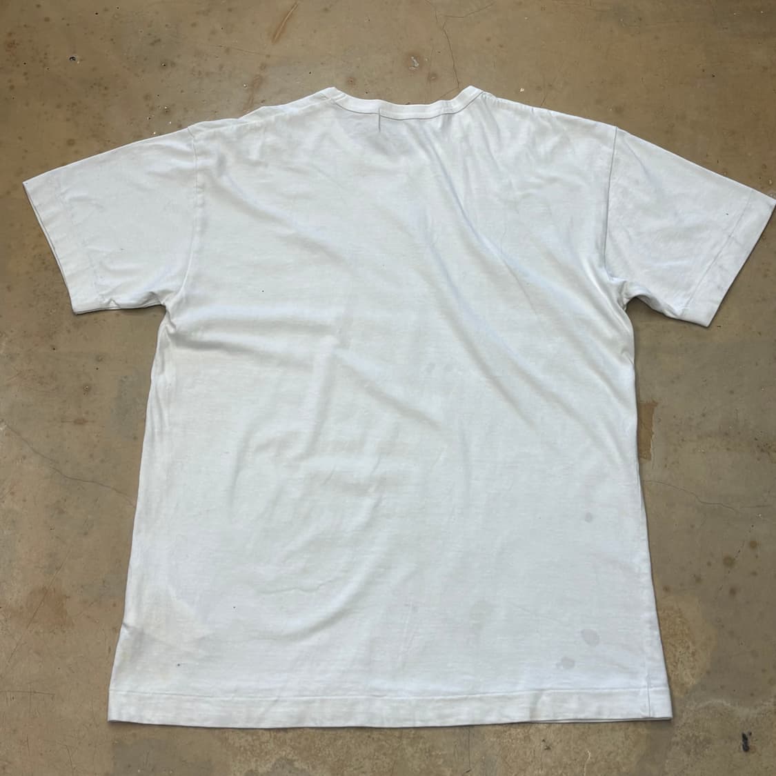 XL 꼼데가르송 블랙 하트 와펜 화이트 반팔티 상품이미지3