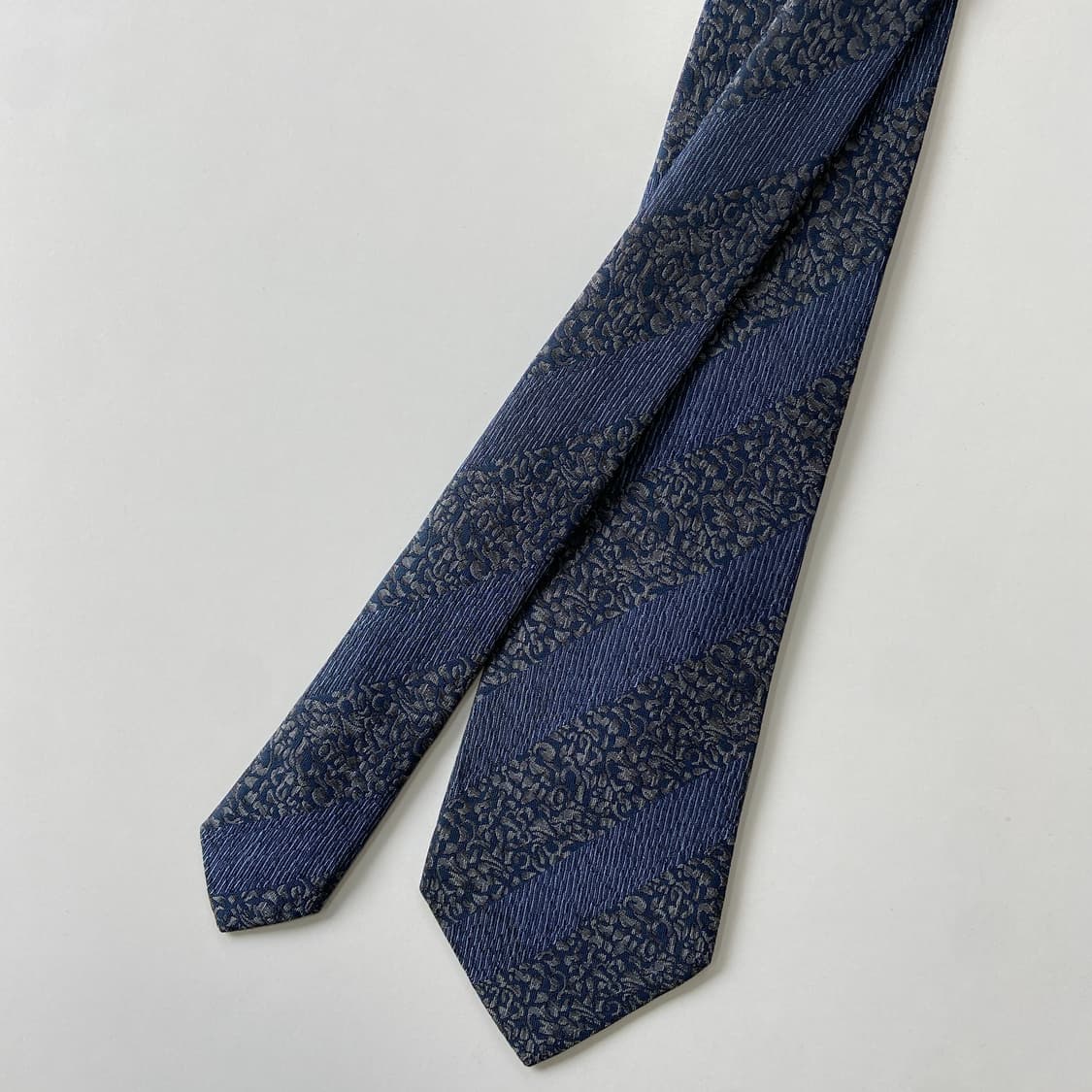 YSL 입생로랑 명품 정품 넥타이 7.7cm 상품이미지3