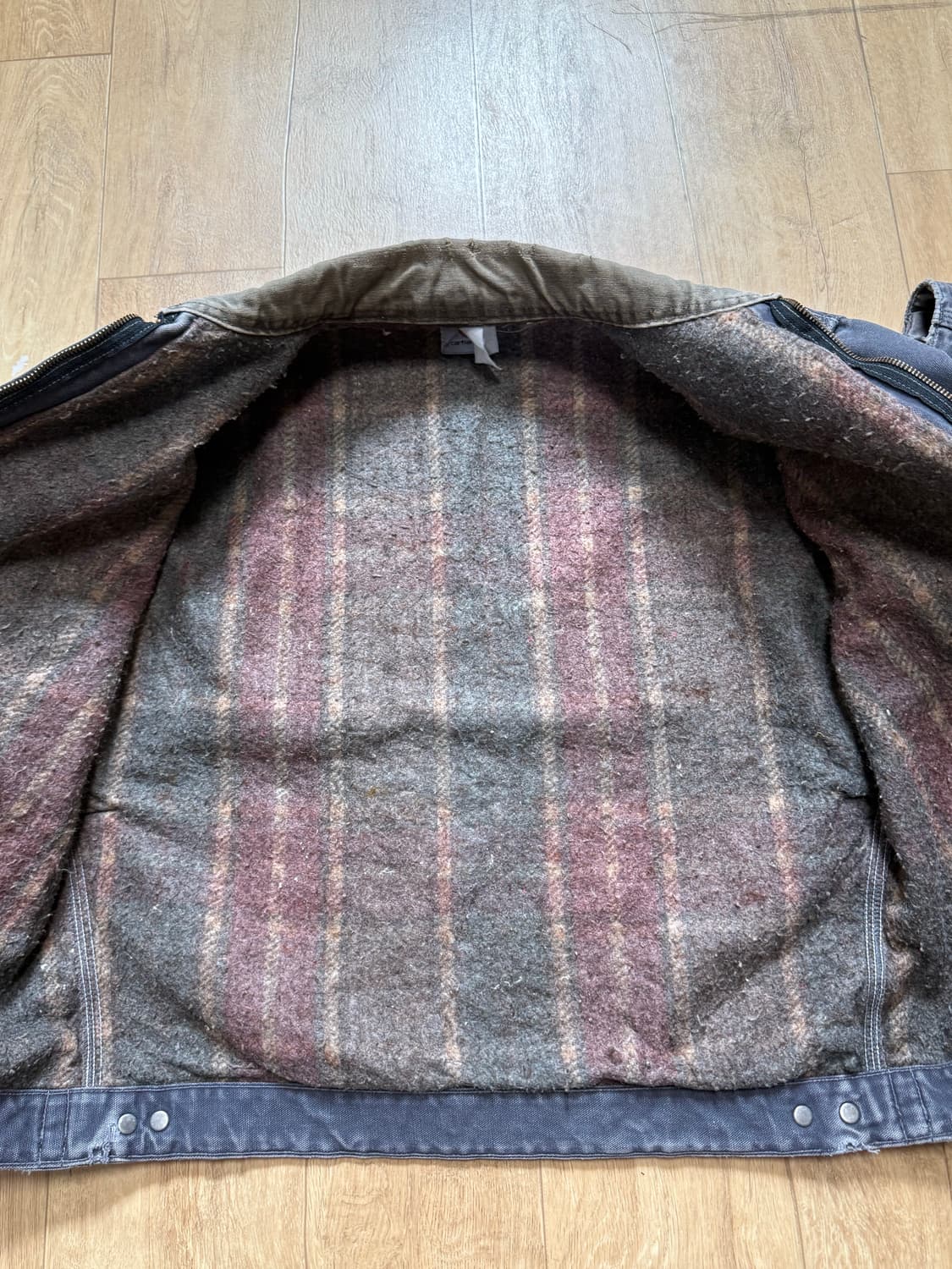 칼하트 디트로이트 그래파이트 jb0817 j97 j64 상품이미지5