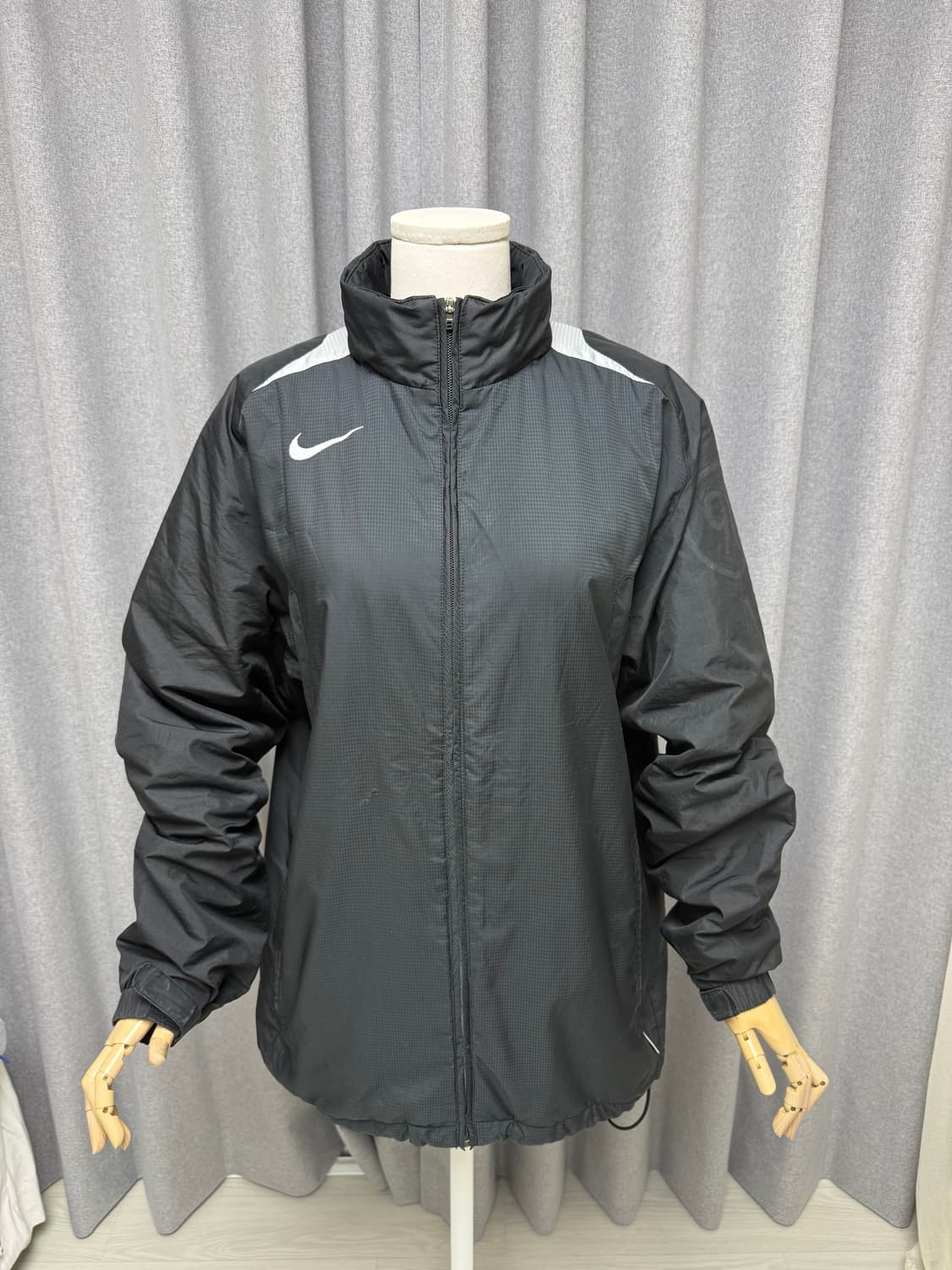 나이키 nike 스우스 블랙 바람막이 상품이미지1