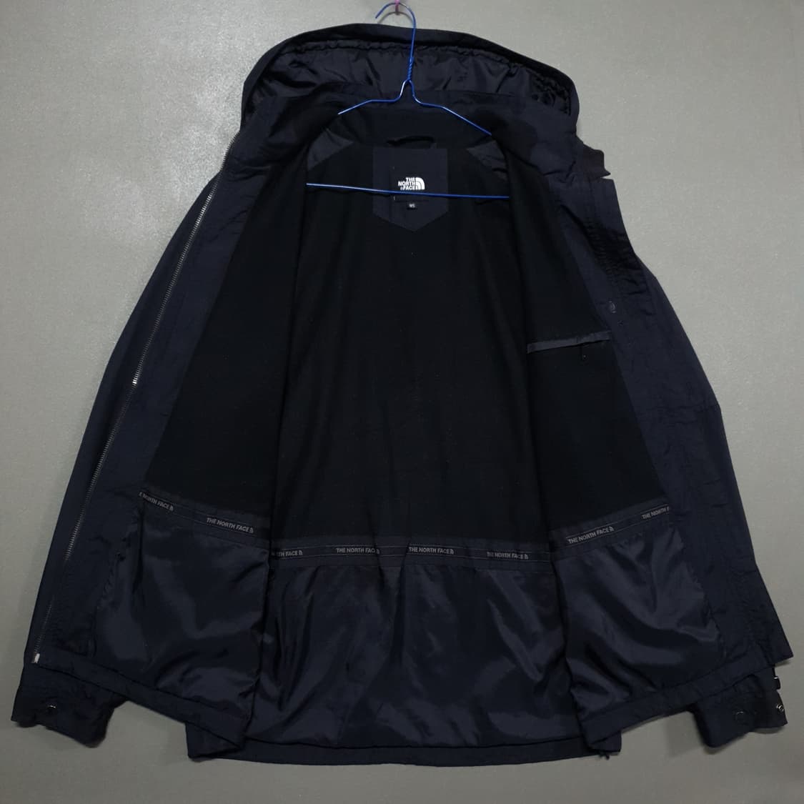 M) 노스페이스 포켓 지퍼 디테일 바람막이 후드 마운틴 자켓 희귀 상품이미지7