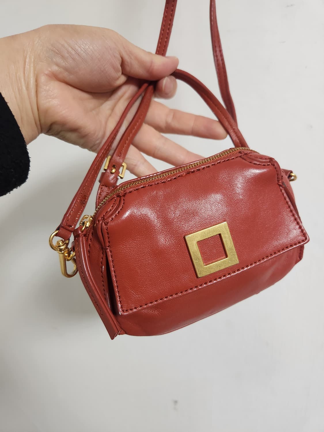 루즈앤라운지 미니 크로스백 가방 상품이미지4