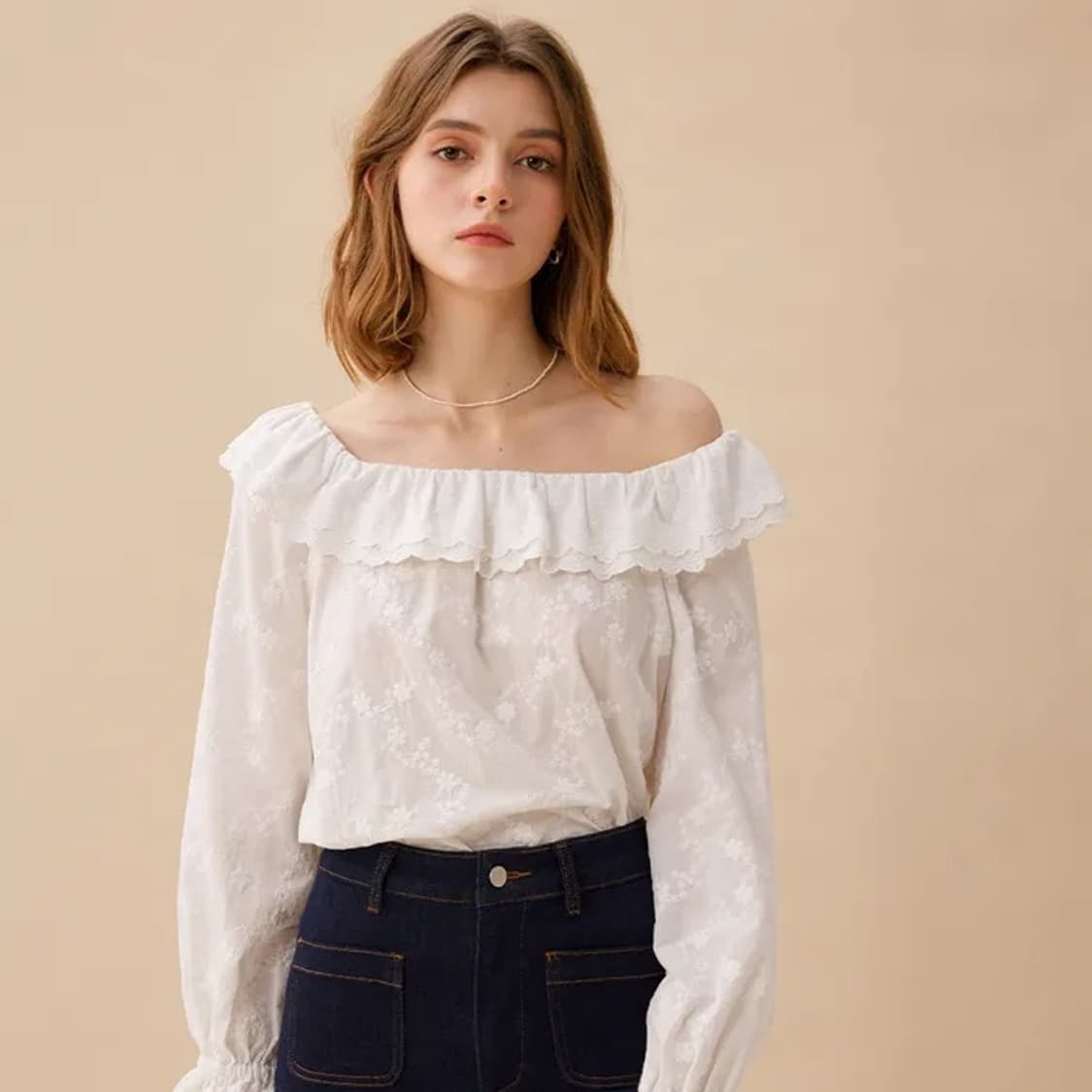 르니나 오프숄더 셔츠 - 화이트 상품이미지2