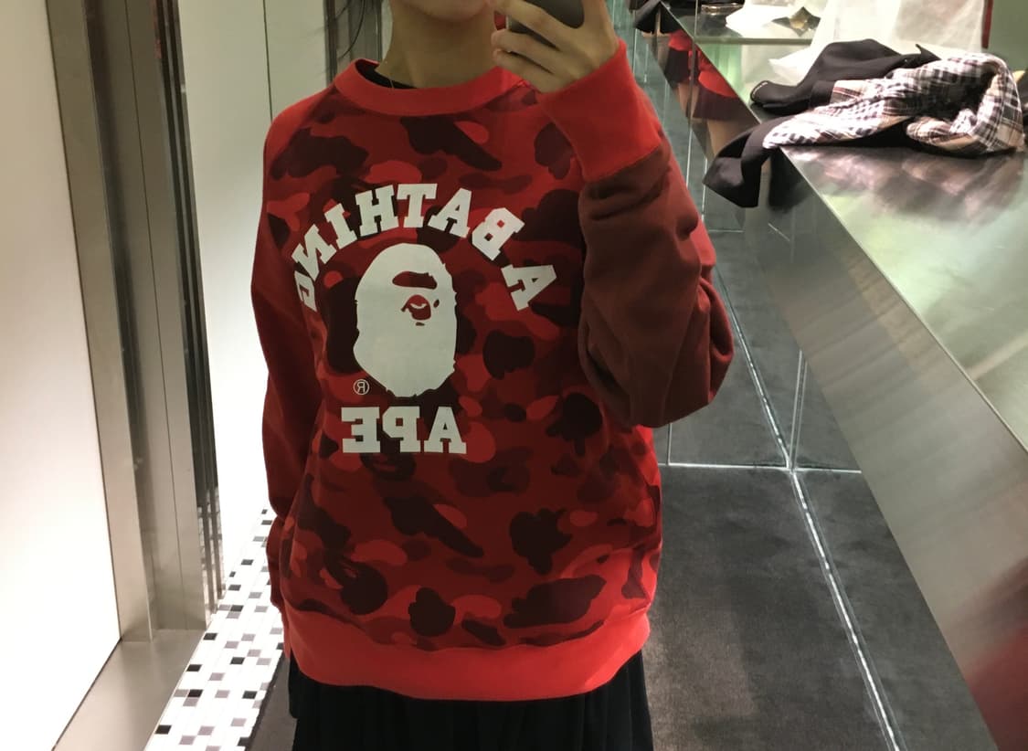 베이프 컬러 카모 컬리지 크루넥 스웨트셔츠 상품이미지3