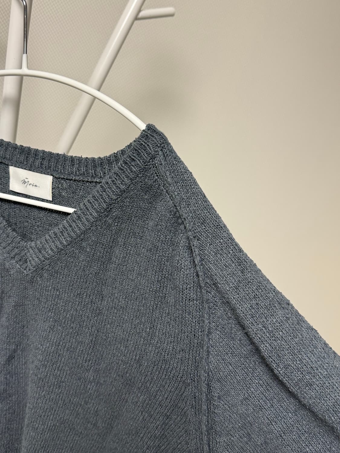 모이아 페이퍼 브이넥 니트(블루스톤) paper v-neck knit  상품이미지4