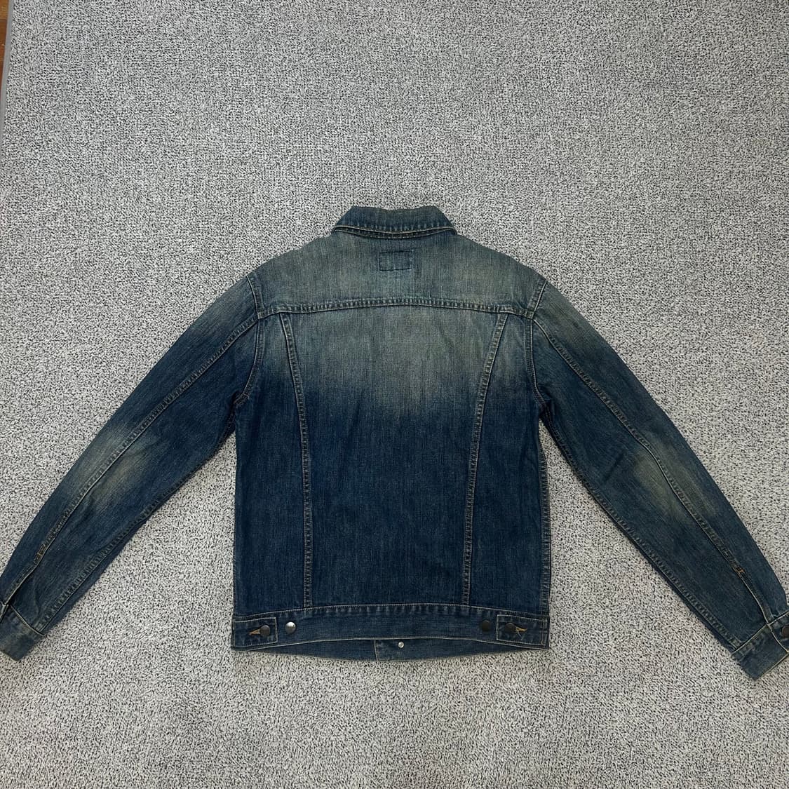 Wrangler Washed Denim Jacket. 상품이미지4