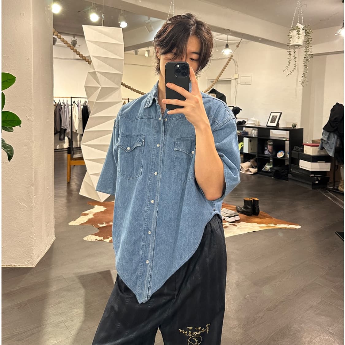 블레스 컷아웃 데님셔츠 상품이미지4