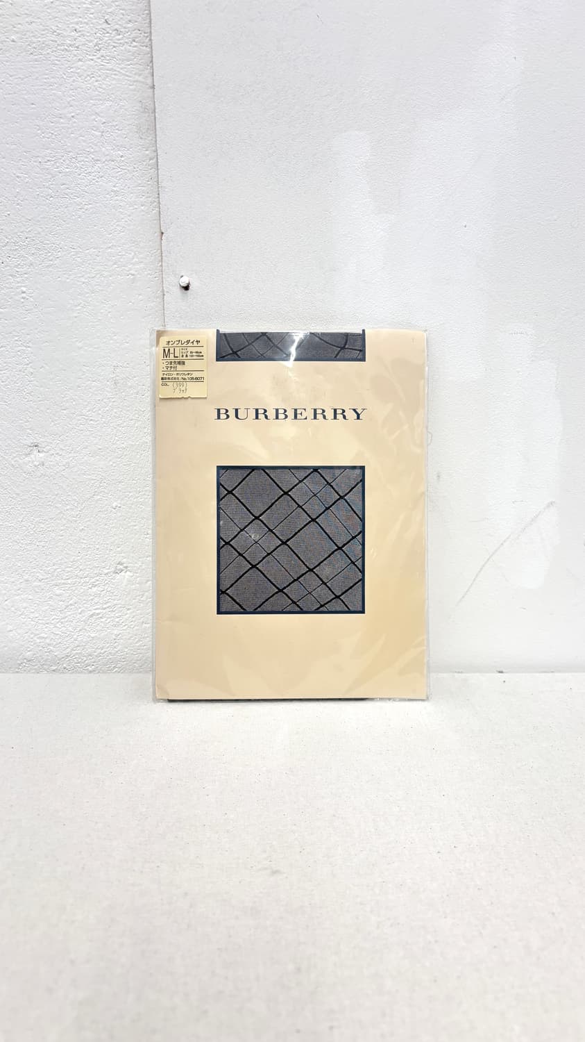 BURBERRY diamond pattern stockings 상품이미지1